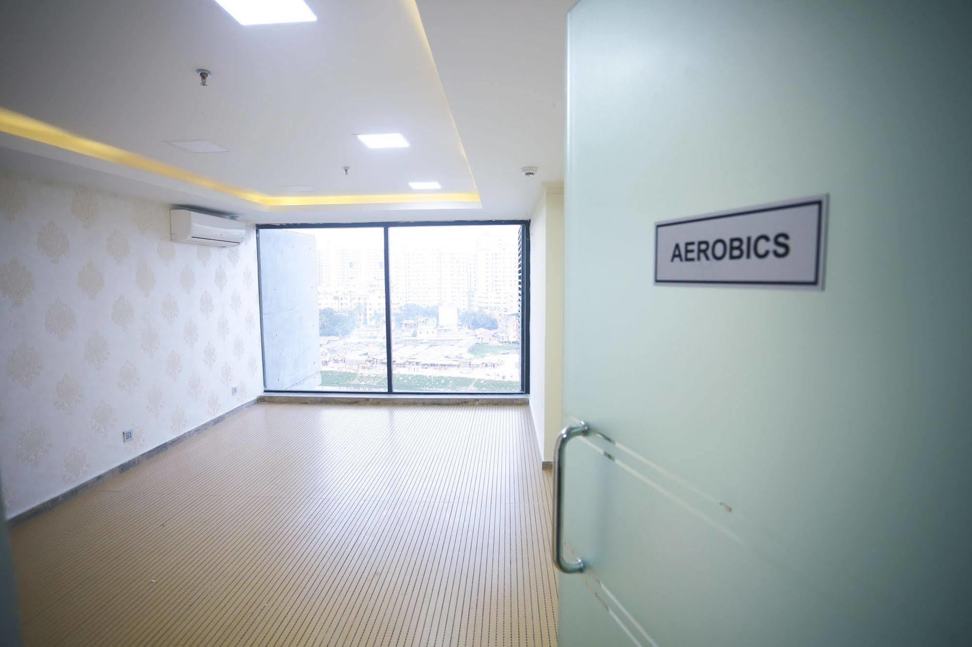 Coventina Lake Suites Dhaka Buitenkant foto